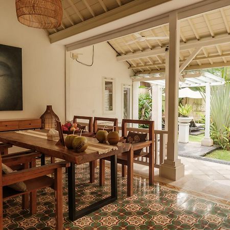 Uma Lima Villa Batu Belig - Close To The Beach Canggu  Luaran gambar
