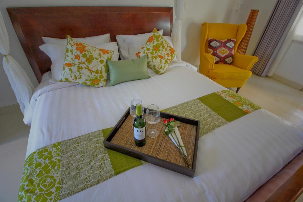 Uma Lima Villa Batu Belig - Close To The Beach Canggu  Luaran gambar