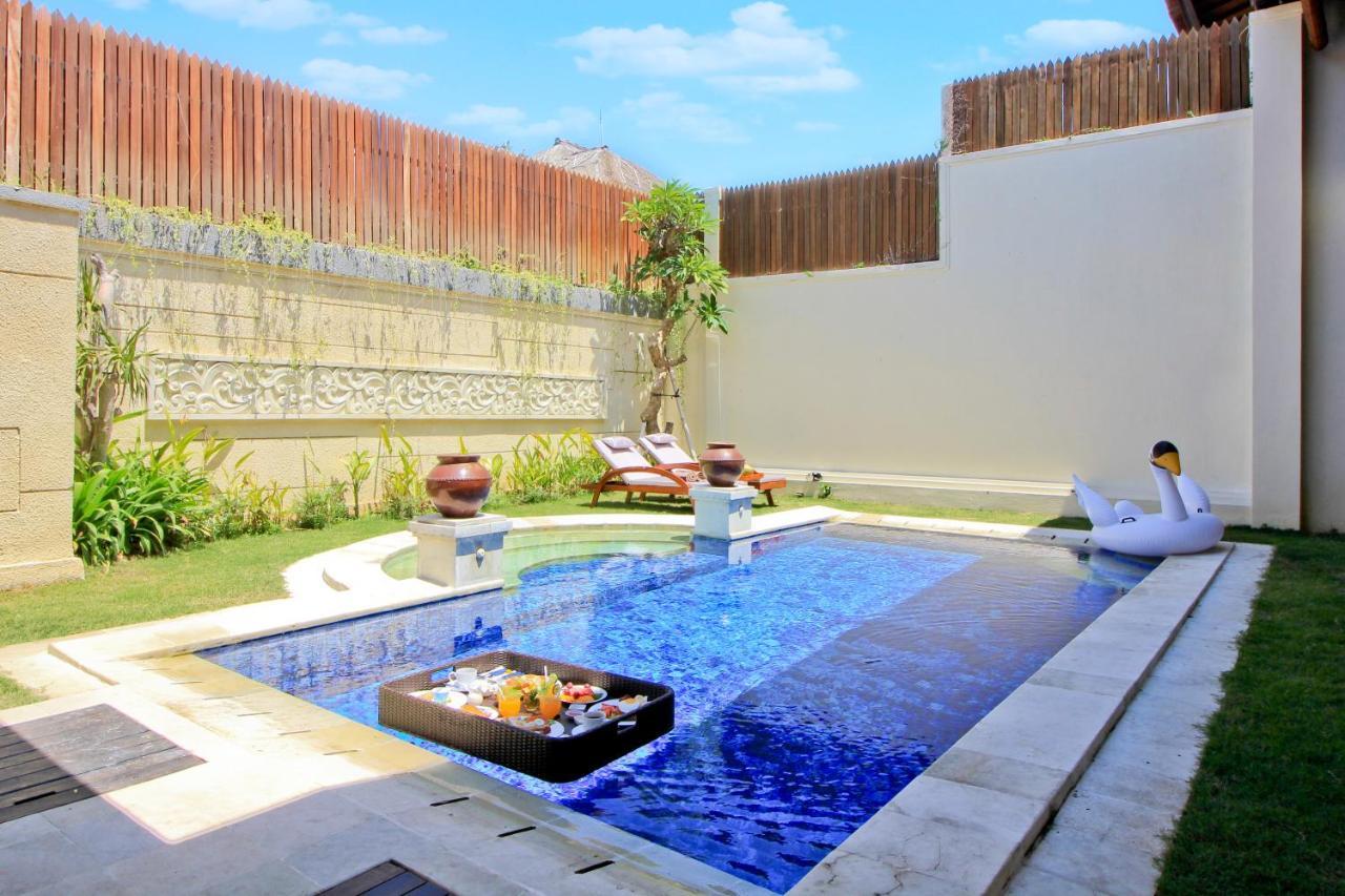 Uma Lima Villa Batu Belig - Close To The Beach Canggu  Luaran gambar