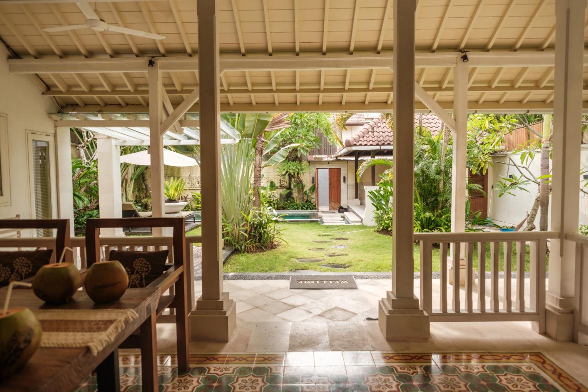 Uma Lima Villa Batu Belig - Close To The Beach Canggu  Luaran gambar