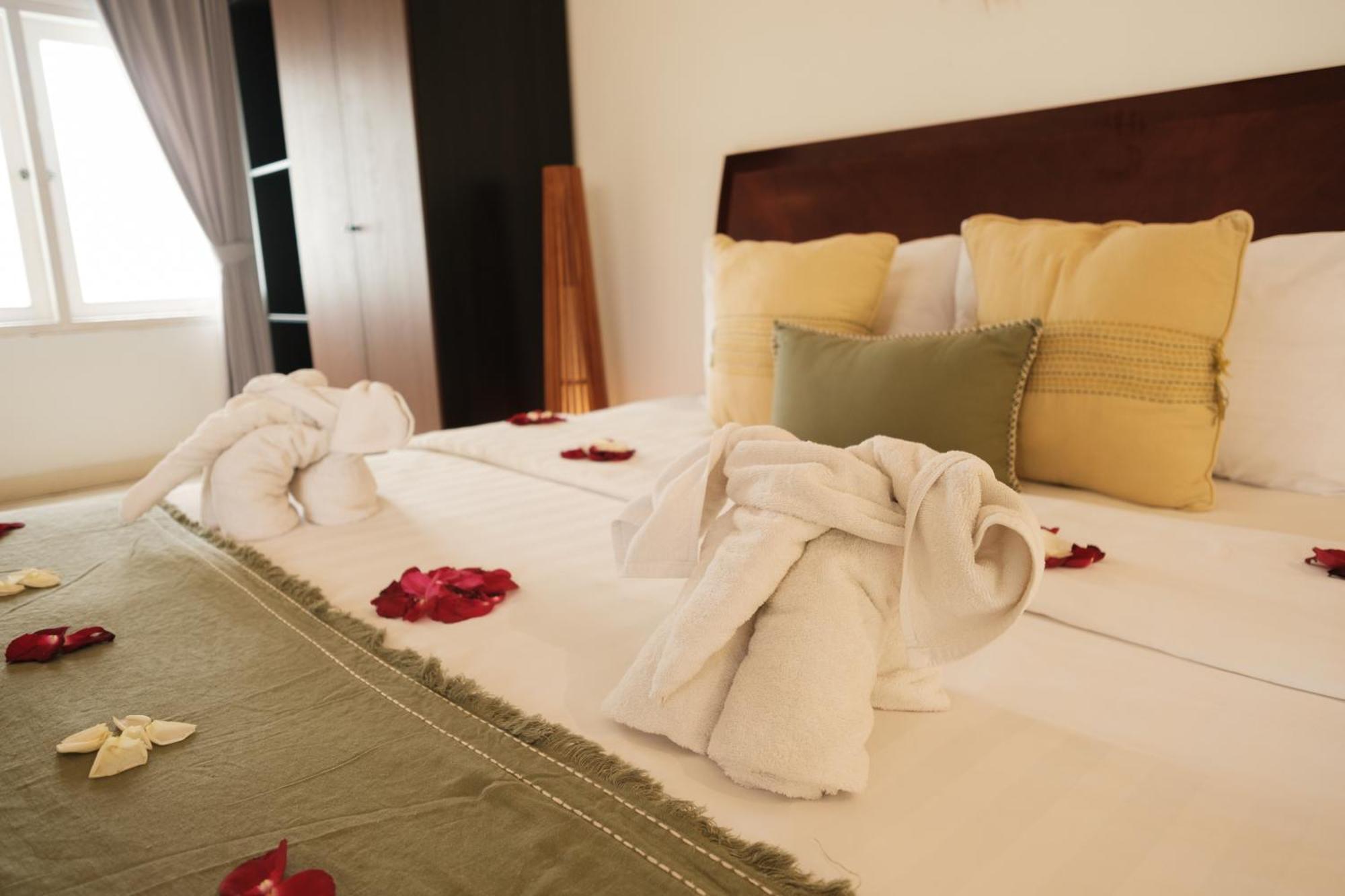 Uma Lima Villa Batu Belig - Close To The Beach Canggu  Luaran gambar