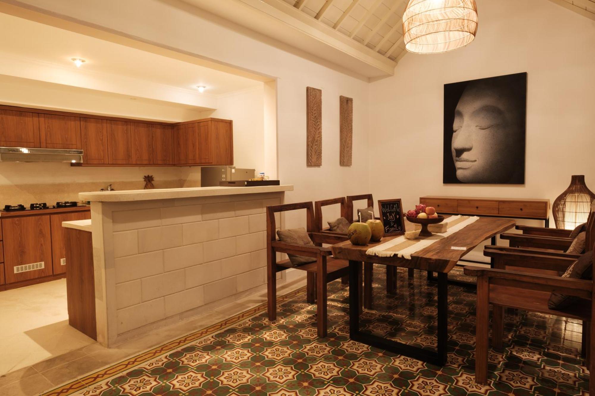 Uma Lima Villa Batu Belig - Close To The Beach Canggu  Luaran gambar