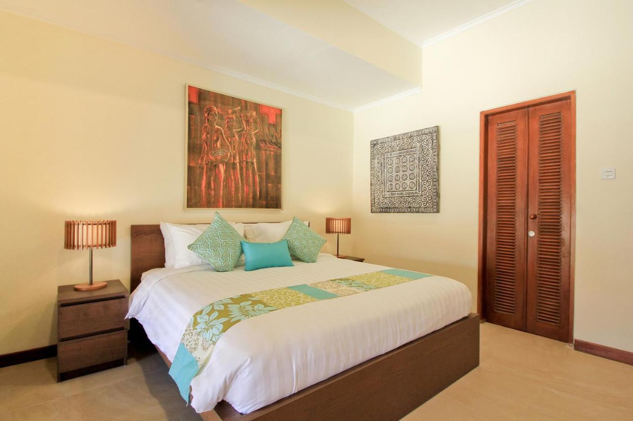 Uma Lima Villa Batu Belig - Close To The Beach Canggu  Luaran gambar