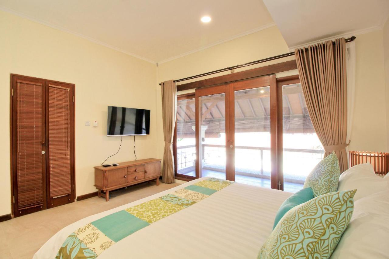 Uma Lima Villa Batu Belig - Close To The Beach Canggu  Luaran gambar